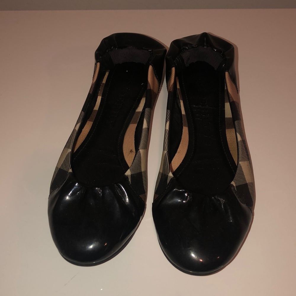 Burberry flats - Picture 2 of 3